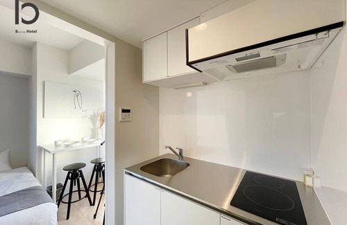 Hiroshima City Centre Apartment | Studio with Security, Near Peace Park & Downtown