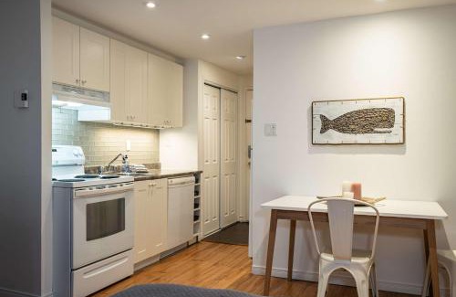 Mont-Tremblant Village Apartment | Studio Woodland by Gestion ELITE