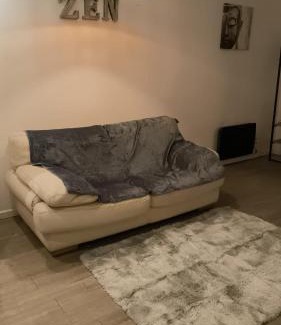 Saint-Zacharie Apartment | Studio zen et moderne à St-Zacharie