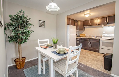 Kettering Apartment | Studio Zen near Kettering Hospitals, Shopping & WPAFB