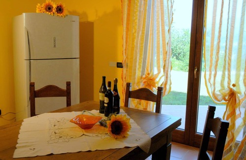 Castelnuovo di Garfagnana Villa | Stunning private villa for 14 people with hot tub, private pool, WIFI, TV, patio and panoramic v.