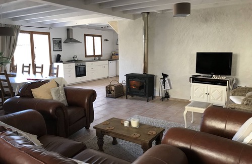 Saint-Martin-de-Gurson Other | Stunning, 4 ⭐️ relaxing, peaceful, private pool, fishing lake sleeps 18 Dordogne