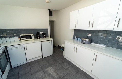 Selly Oak Apartment | Stunning 1-Bed Studio in Birmingham available