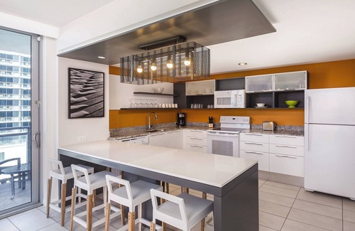 Clearwater Beach Resort | Stunning 1 Bedroom Deluxe VIP at Wyndham Clearwater Beach 02/15/21-02/22/21