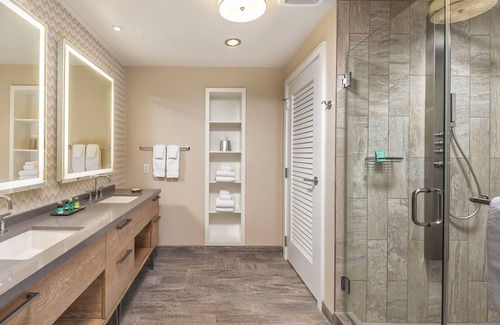 Clearwater Beach Resort | Stunning 1 Bedroom Deluxe VIP at Wyndham Clearwater Beach 02/15/21-02/22/21
