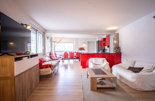 Estarvielle House | Stunning 10-Person House Near Loudenvielle/Peyresourde – Ideal for Ski, Hike, Bike with WiFi