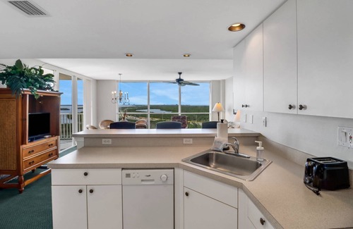 Fort Myers Beach Condo | Stunning 12th Floor Views! Pool & Hot Tub! No Resort Fees & Over $150 of Free Daily Activities!