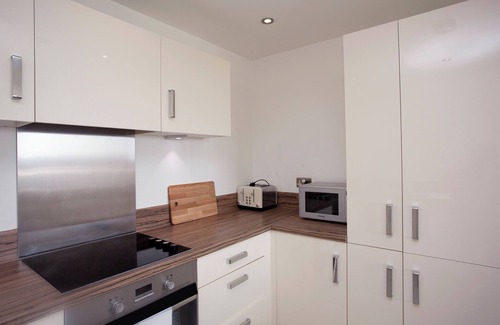 Horfield Apartment | Stunning 2 BDR Flat Ashley Down Cricket