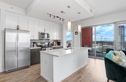 Downtown Tampa Apartment | Stunning 2-Bed Condo with Panoramic DT Tampa Views