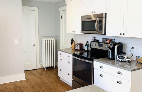 Country Club Condo | Stunning 2 Bedrm in Country Club North, steps to Cherry Creek close to Downtown