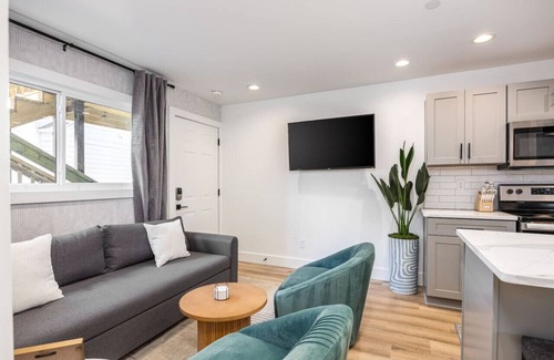 Hillsboro Village Apartment | Stunning 2 Bedroom, 3 Beds in Hillsboro Village - Walk to Restaurants