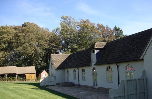 Longdon House | Stunning 2 bedroom cottage (stable conversion) overlooking Rutland Water