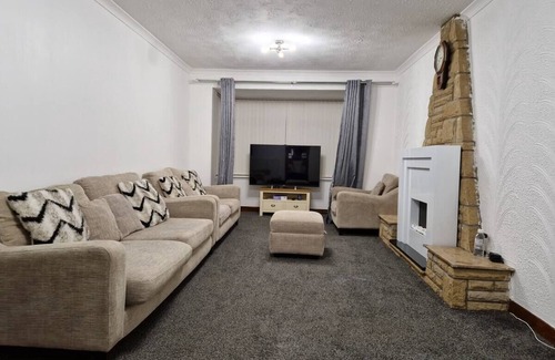 East End Apartment | Stunning 2-Bedroom spacious Flat city of Glasgow