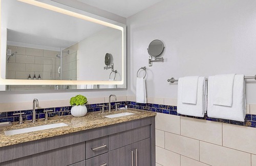 Marco Island Resort | Stunning 2-bedroom Beachfront Resort on Marco Island, Florida