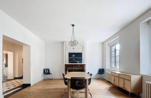 Saint-Jean House | Stunning 230m with garden in the city center