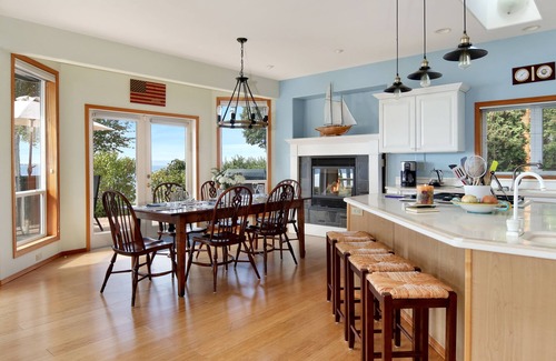 Blaine House | Stunning 2600sf waterfront home with spetacular views