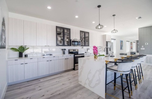 Gulfport Apartment | Stunning 2700 sq ft Penthouse with private 3,000 sq ft terrace and bar