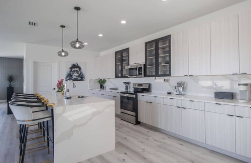Gulfport Apartment | Stunning 2700 sq ft Penthouse with private 3,000 sq ft terrace and bar