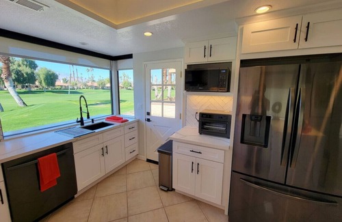Palm Desert House | Stunning 2BD/3BA. Private hot tub. 36 pools. BBQ