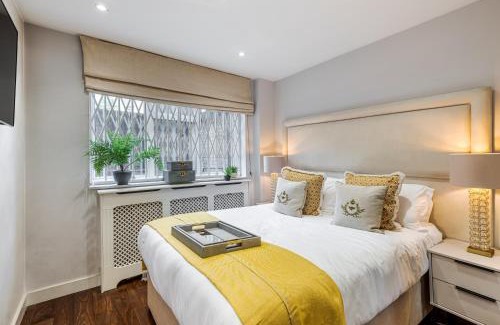 Knightsbridge Apartment | Stunning 2bd Apartment in Knightsbridge with Harrods View