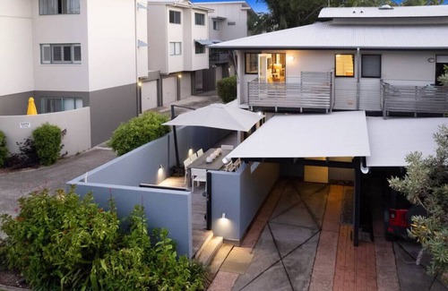 Maroochydore House | Stunning 2bed/2bth-CottonTrees 3BLK Beach/Dogs OK