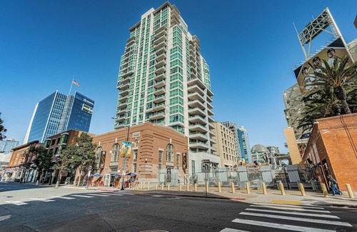 Imperial Beach Condo | Stunning 2BR 2BA Condo at The Legend