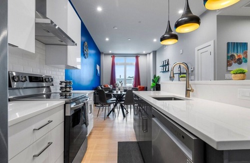 East Somerville Condo | Stunning 2BR Condo in Assembly Square East