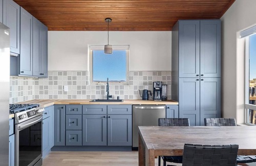 Taos House | Stunning 2BR Home in El Prado - Hot Tub - Views