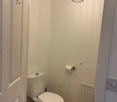 Colchester Apartment | Stunning 2BR house in Colchester