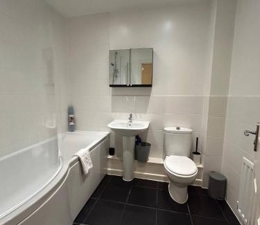 Colchester Apartment | Stunning 2BR house in Colchester