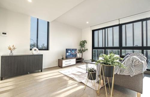 Maribyrnong Apartment | Stunning 2br Loft Maribyrnongfree Parkingbalcony