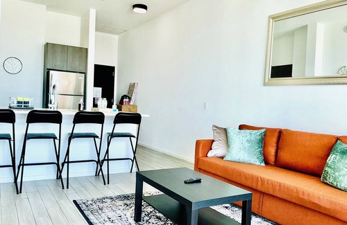Downtown Miami Apartment | Stunning 2BR Penthouse Omni & Bayside Views – Downtown Luxury Stay