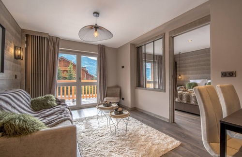 Meribel Apartment | Stunning 3* Apartment with Parking: Plateau Rond-Point des Pistes