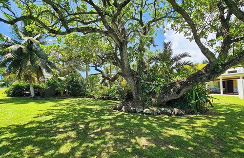 Matavera House | Stunning 3-bedroom villa retreat with pool and FREE internet close to Muri Beach