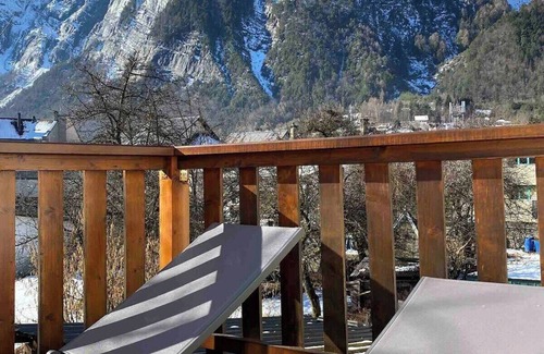 Le Bourg-d'Oisans Apartment | STUNNING 3 BED CYCLE/SKI APARTMENT - SLEEPS 6