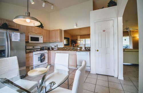 Tuscan Ridge Villa | Stunning 3 bed/2 bath w Den/Near Disney/South Facing Pool/Hot Tub/FreeWiFi/Xbox1