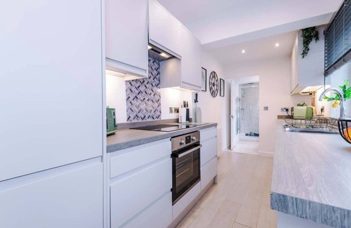 Nantwich House | Stunning 3-bed house, amazing location, sleeps 5!