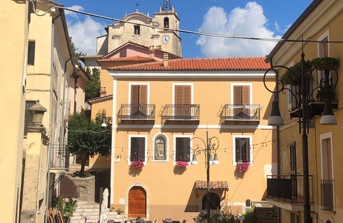 Gallinaro House | Stunning 3-Bed House in Gallinaro, aircon and pool