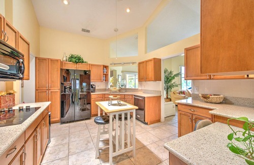 Sun City Center House | Stunning 3-Bedroom, 2-Bathroom Home – Your Dream Retreat Awaits!