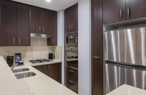Sydney Central Business District Apartment | Stunning 3 Bedroom Apartment at Sydney CBDn