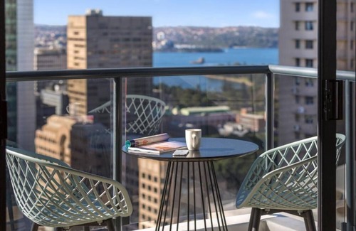 Sydney Central Business District Apartment | Stunning 3 Bedroom Apartment at Sydney CBDn