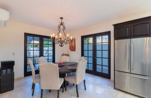 Loreto House | Stunning 3-bedroom home in the town of Loreto.