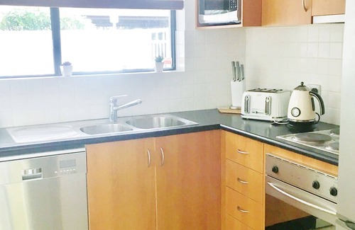 Ascot House | Stunning 3 Bedroom Private Home