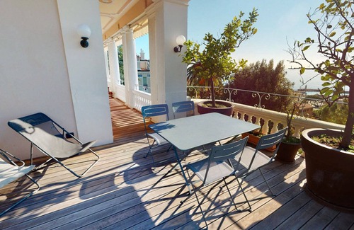 Menton Apartment | Stunning 3-room duplex in a quiet area with terrace, private parking and WiFi