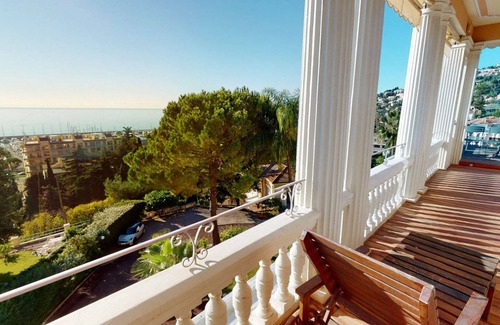 Menton Apartment | Stunning 3-room duplex in a quiet area with terrace, private parking and WiFi