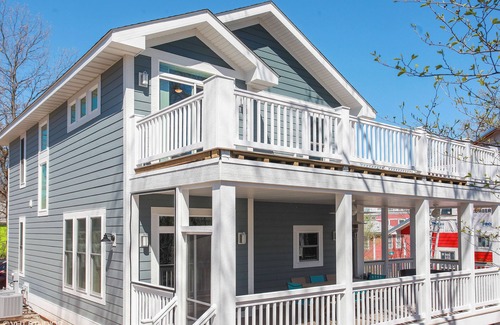 Michigan City House | Stunning 4 Bed, 3 1/2 Bath with private putting green!