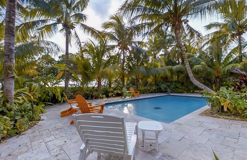 Cutthroat Harbor Estates House | Stunning 4 bed 3.5 bath open water pool home