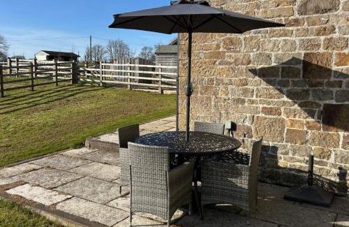 Winkhill House | Stunning 4 Bed Peak Dist Farmhouse Alton Towers