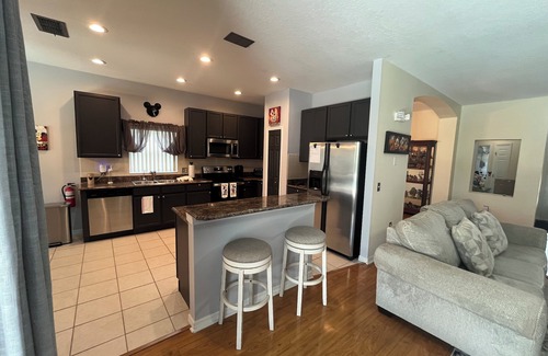 Crescent Lakes Villa | Stunning 4-bedroom Disney themed villa in fabulous Kissimee with WiFi, AC