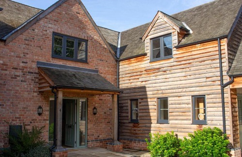 Melton Mowbray House | Stunning 4 Bedroom Country House